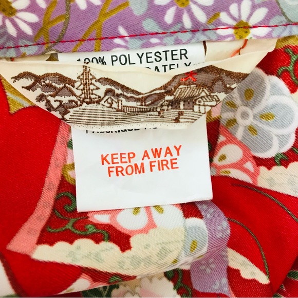 Japanese Print KIMONO - Wearable Art! - Picture 15 of 16